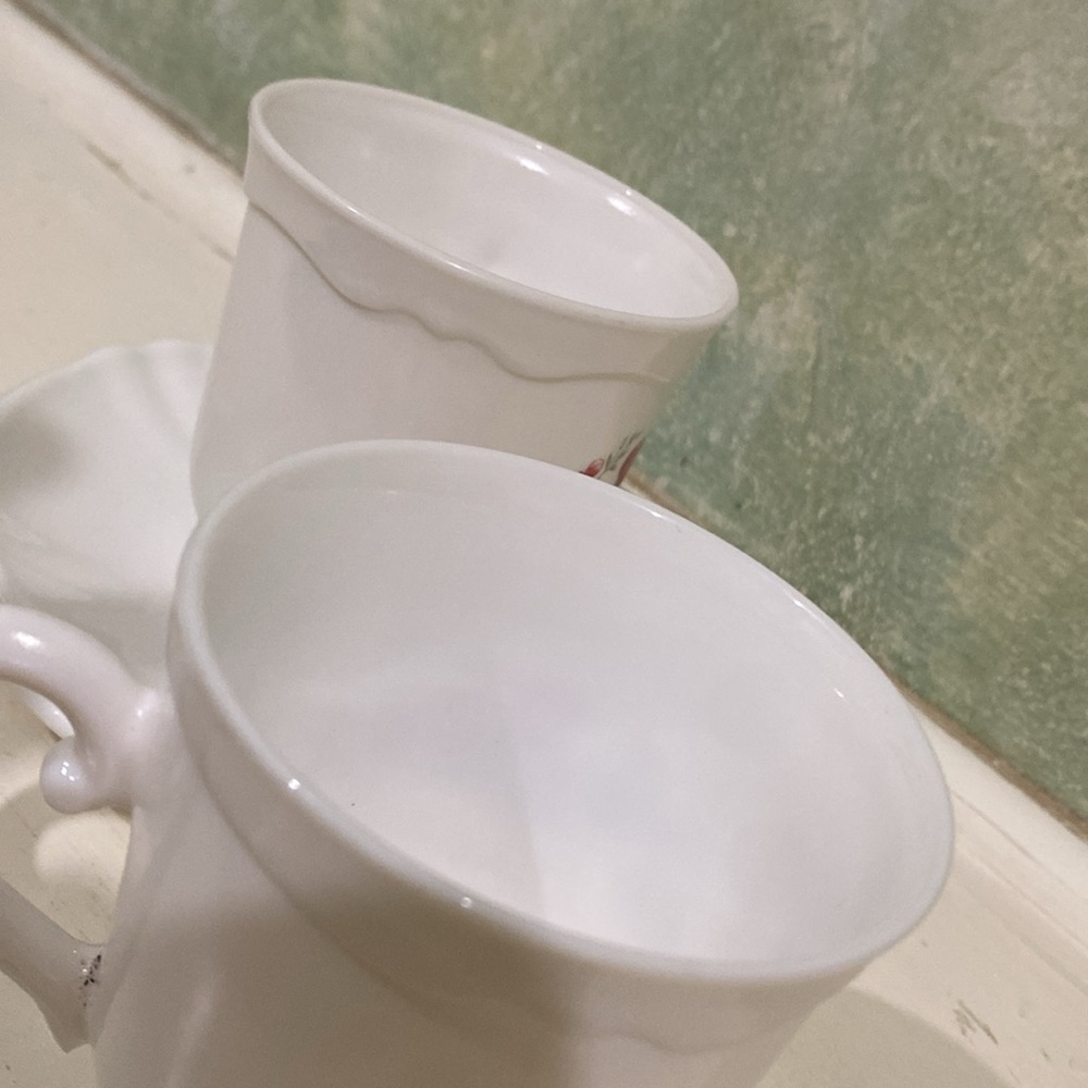 Florentine by Arcopal, 2 vintage tea/coffee cups and saucers - Picture 5 of 11